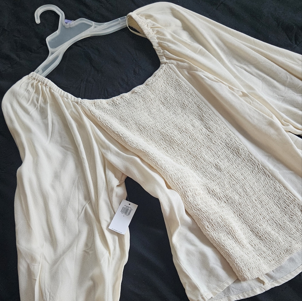 Blouse - Picture 2 of 3